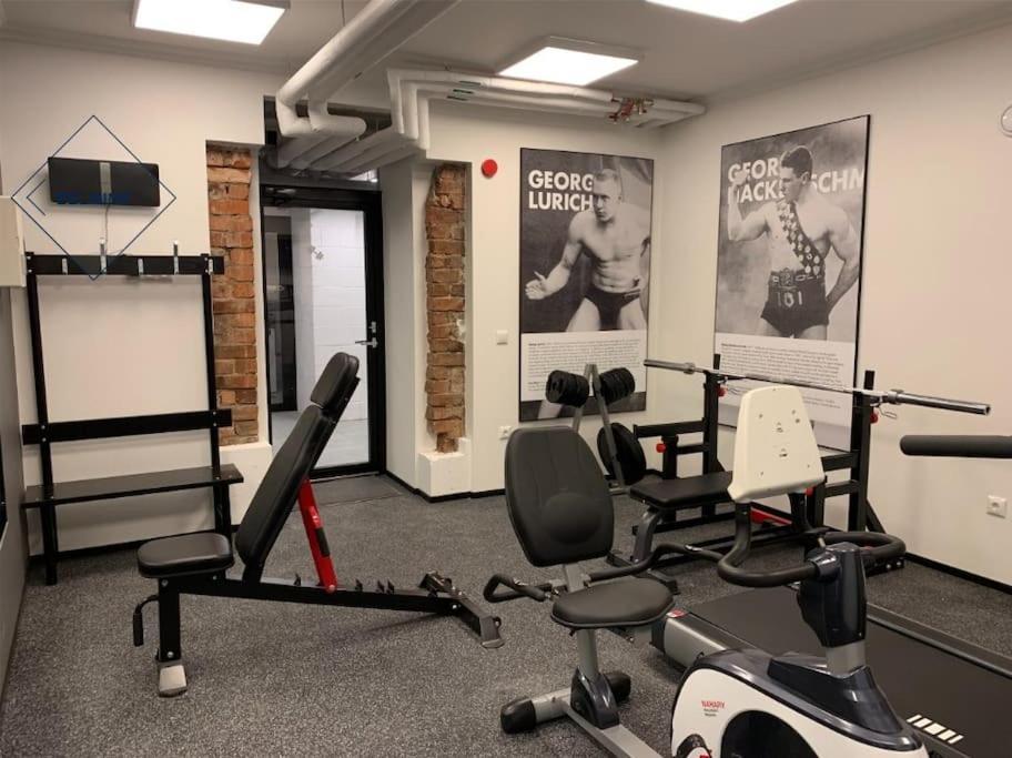 Urban-Glam City Centre Studio With A Gym And Terrace Tallinn Bagian luar foto