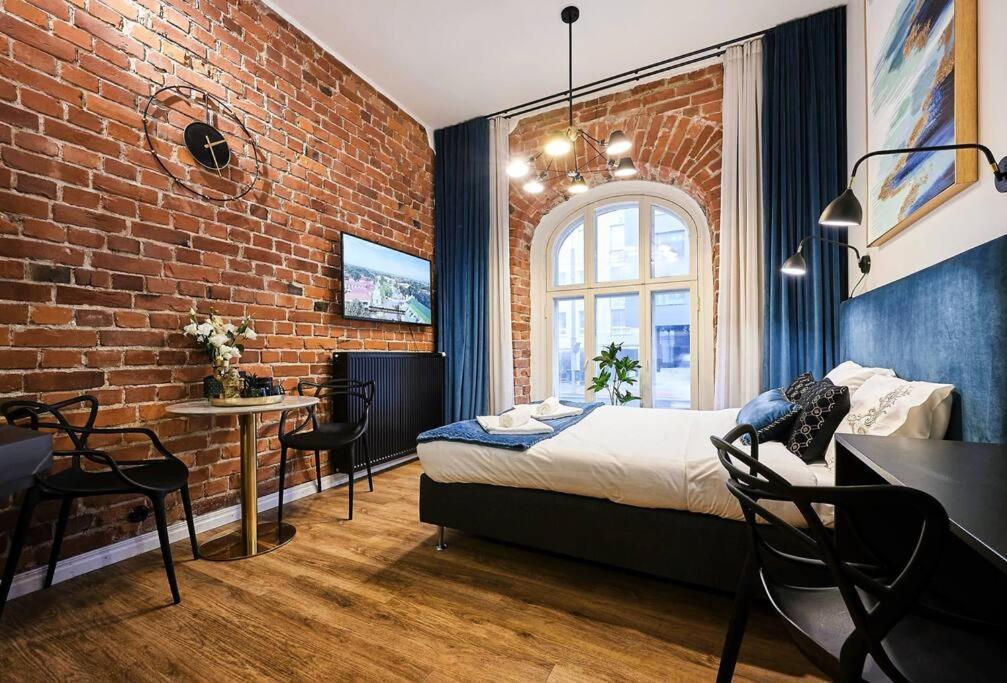 Urban-Glam City Centre Studio With A Gym And Terrace Tallinn Bagian luar foto